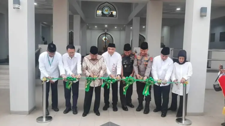 Zaki Akhiri Masa Jabatan dengan Resmikan Masjid Perumahan Suvarna Sutra