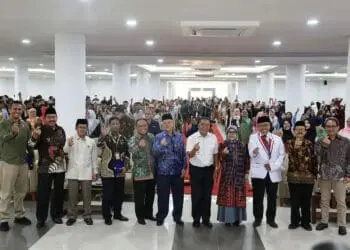 STADIUM GENERAL - Kegiatan Studium General UIN SMH Banten Semester Ganjil Tahun Akademik 2023/2024, dan bedah buku penjaminan pembiayaan syariah, penguatan UMKM melalui pinjaman syariah karya Siti Ma’rifah Ma’ruf Amin di Multifunction Hall Kampus 2 UIN SMH Banten Curug, Kota Serang, Rabu (20/9/2023). (ISTIMEWA)
