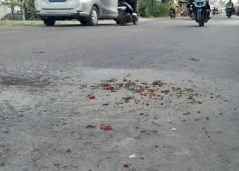 Tragis, Tunggu Kakak Beli Pulsa, Bocah Tewas Terlindas Truk Tanah di Teluknaga