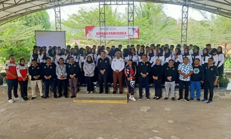 Kesbangpol Kabupaten Serang Tanamkan Ideologi Pelajar Melalui Kemah Pancasila
