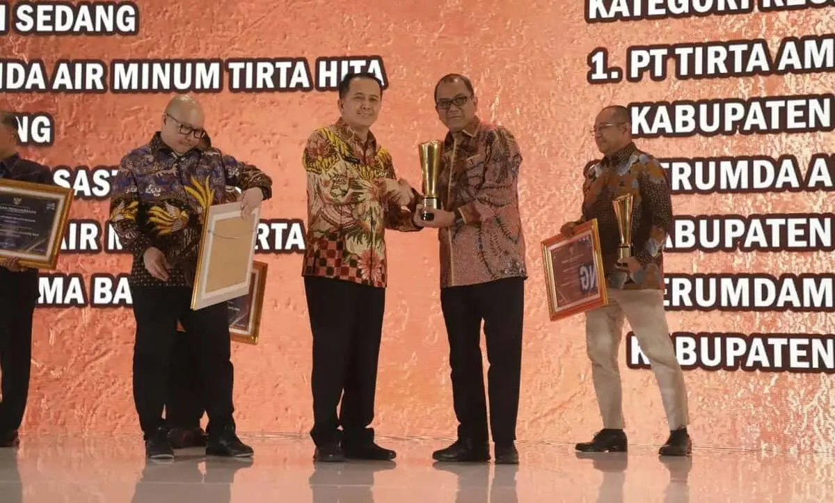 Perumdam TKR Kabupaten Tangerang Sabet Juara 1 BUMD Award Kemendagri Perumdam TKR Kabupaten Tangerang Sabet Juara 1 BUMD Award Kemendagri