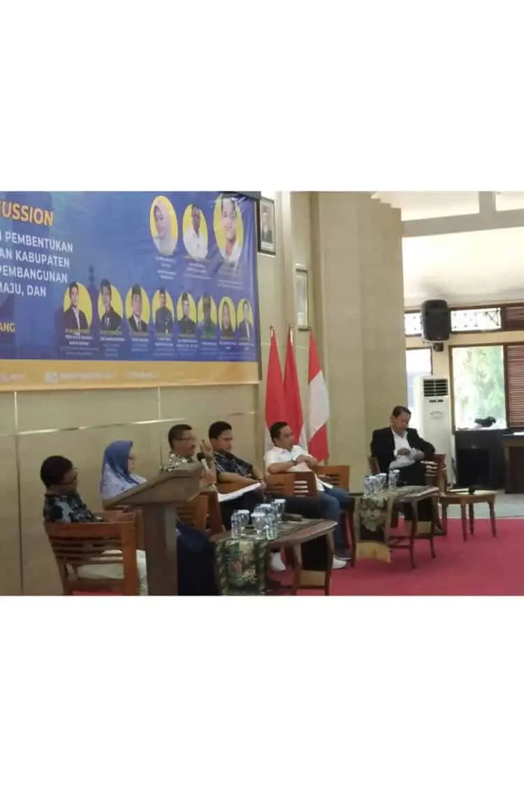 Para Narasumber FGD, yang digelar di Aula Pendopo Bupati Pandeglang, Jumat (15/9/2023). (FAHRIE/SATELITNEWS.COM)