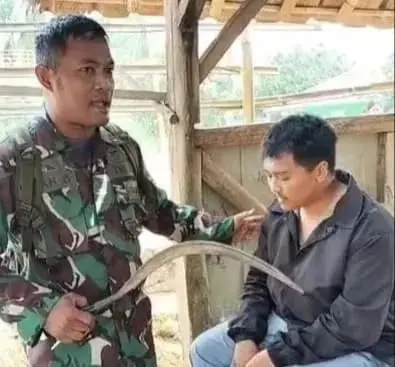 Anggota Koramil Gunungkencana Lebak Ini Kejar-kejaran Bubarkan Tawuran Pelajar yang Pakai Celurit