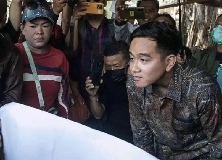 Diisukan Pindah ke Golkar, Gibran: Siapa Bilang?