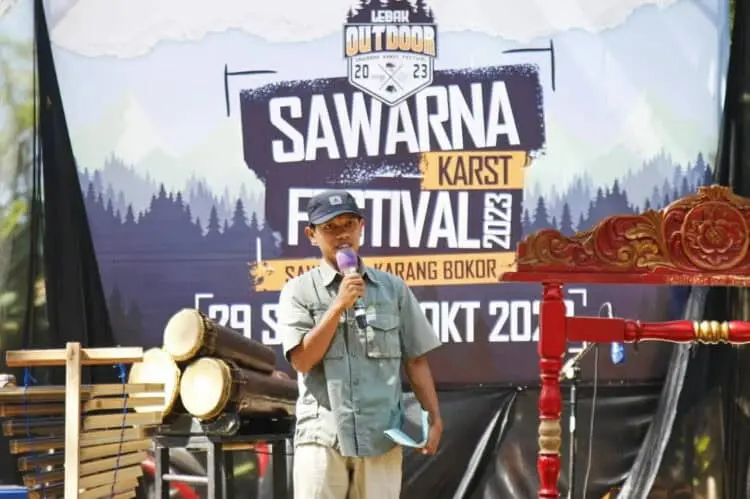 Menjaga Kelestarian Alam Lewat Sawarna Karst Festival