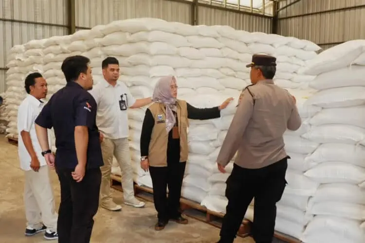 Pastikan Stok dan Kualitas Beras, Asda II Setda Pandeglang Lakukan Ini