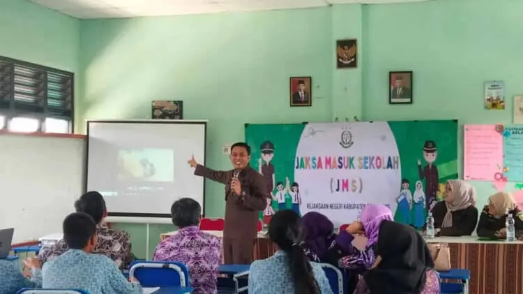 Kejari Kabupaten Tangerang Edukasi Pelajar SMP Tentang Bahaya dan Hukum Bullying