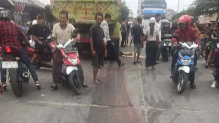 Pengendara Motor Tewas Terlindas Truk di Jawilan Kabupaten Serang