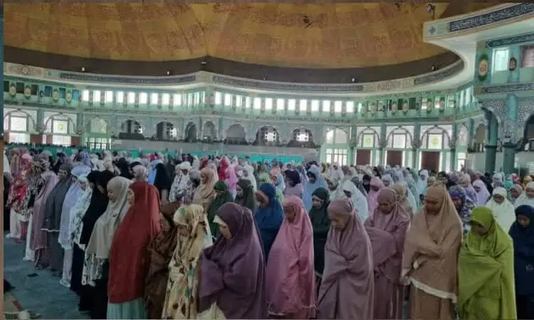 Ribuan Mahasiswa UMT Gelar Salat Gaib Bagi Pejuang Palestina Ribuan Mahasiswa UMT Gelar Salat Gaib Bagi Pejuang Palestina
