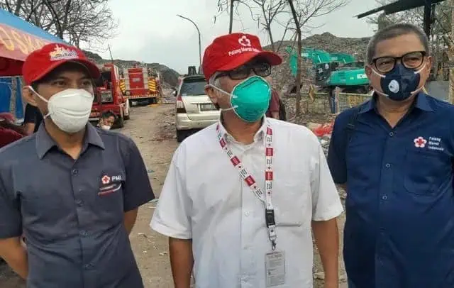 PMI Kota Tangerang Sigap Tangani Warga Terdampak Kebakaran TPA Rawa Kucing