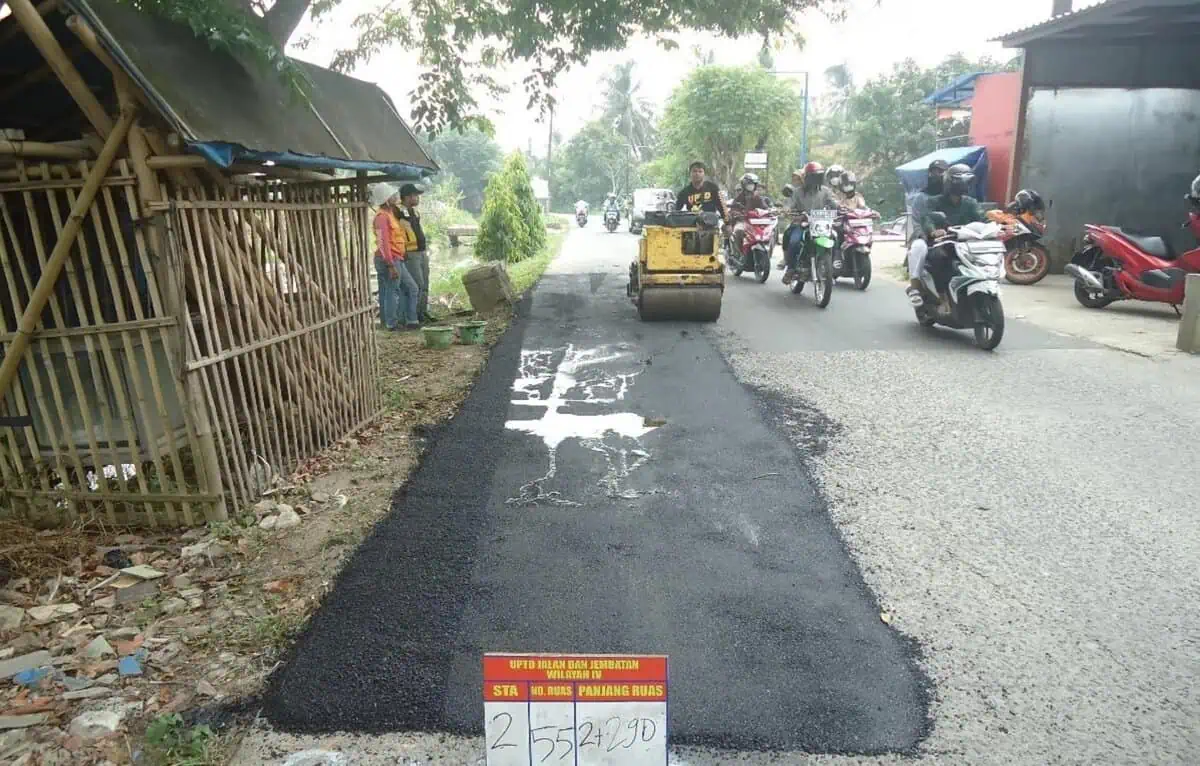 UPTD Jalan dan Jembatan Wilayah IV Lakukan Perbaikan di 22 Titik Ruas Jalan UPTD Jalan dan Jembatan Wilayah IV Lakukan Perbaikan di 22 Titik Ruas Jalan