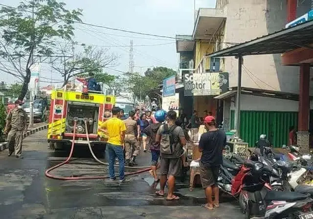 Bengkel Motor di Lebak Ludes Terbakar, Kerugian Diperkirakan Puluhan Juta