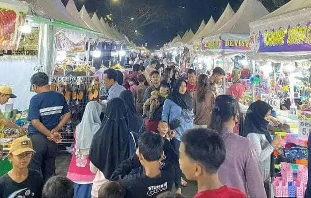 Meriah, Pameran UKM dalam Festival Santri di Kabupaten Lebak