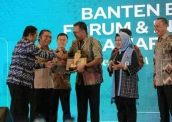 Angka Investasi Meningkat, Pemkot Tangerang Raih Penghargaan dari Pemprov Banten