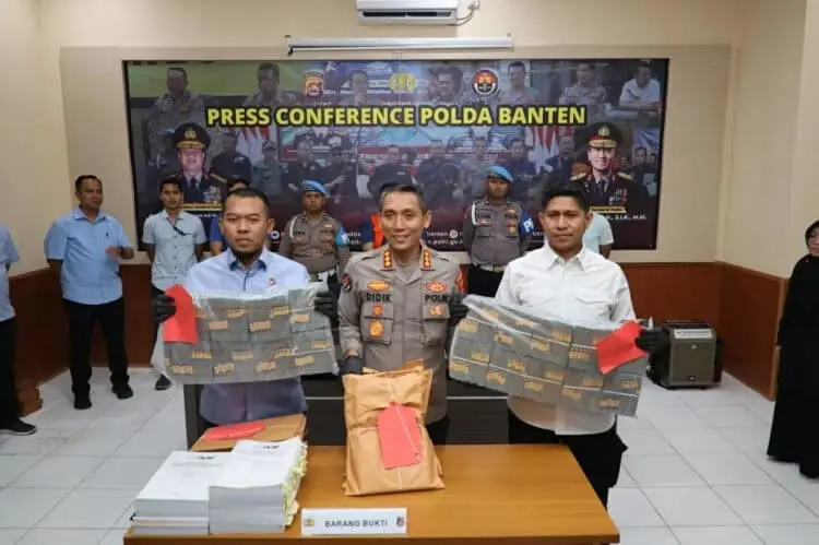 Polda Banten Tangkap Dua Tersangka Korupsi Pembangunan Akses Pelabuhan di Cilegon