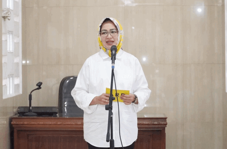 Airin: Keterampilan Perkuat Peran Santri