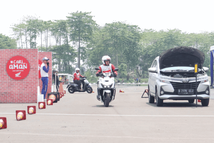 Sinergi dengan Korlantas dan Komunitas, Wahana Gencarkan Kampanye Safety Riding