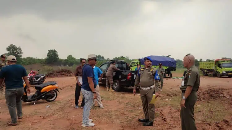 Satpol PP Tutup Galian Tanah di Katomas Tigaraksa