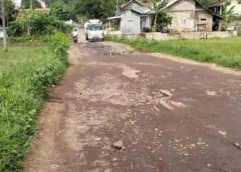 Ruas Jalan Nangor - Paniis Rusak Berat, Tahun 2024 Tak Masuk Rencana Pembangunan di DPUPR Pandeglang 