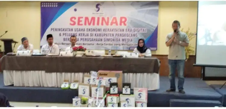 Era Digital, Membuka Peluang Usaha Untuk Meningkatkan Ekonomi Kerakyatan