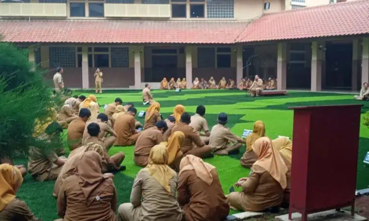 Pegawai Tak Disiplin Apel, Wali kota Tangerang Marah Besar