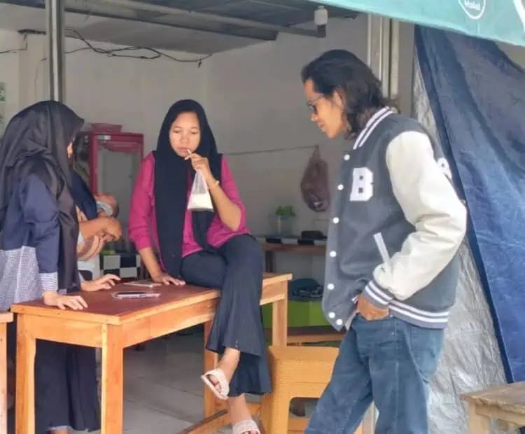 Diduga Tak Bayar Cicilan, Gerobak Mie Ayam di Pandeglang Disita Paksa