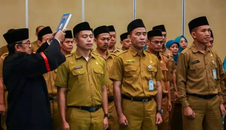 44 Kepala Sekolah SD dan SMP di Tangsel Dilantik