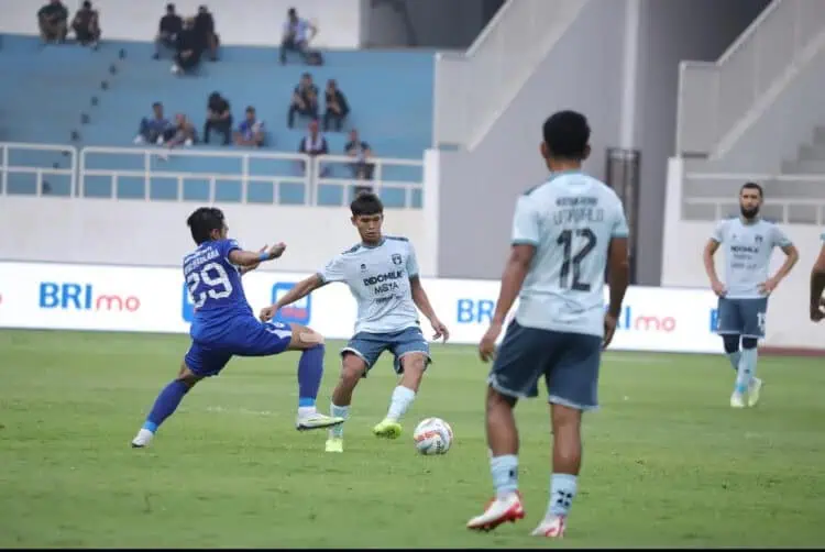 Derita Tandang Belum Berakhir ,Di Kandang PSIS, Persita KO 4-0