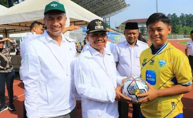 Lepas Tim Soeratin Persikota, Wakil Wali kota Tangerang Berharap Pemain Jaga Sportivitas