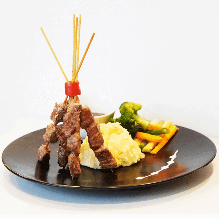 Beef Saikoro Skewer with Black Pepper Sauce