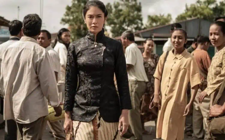 Dian Sastro Curhat: Tantangan Jeng Yah dalam Gadis Kretek