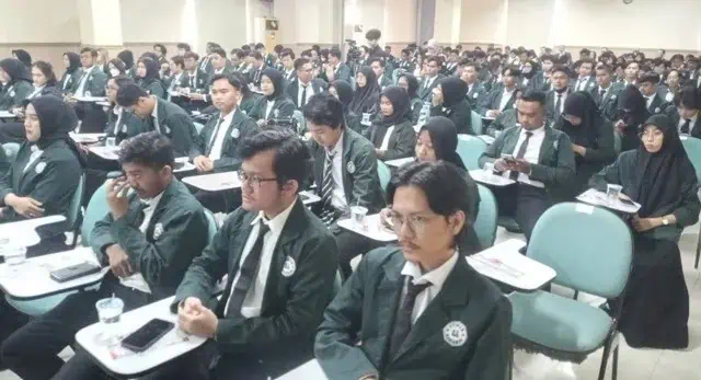 Universitas Raharja Tangerang Yudisium 222 Lulusan, Rektor: Keterampilan dan Disiplin Modal Bersaing