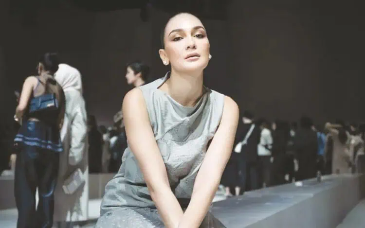 Luna Maya Ketempelan Makhluk Halus Saat Syuting di Goa Jepang