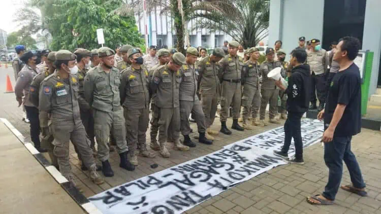 Aliansi Mahasiswa Minta Wali Kota Tangerang Selatan Berani Berdialog