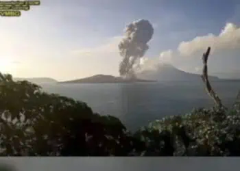 GAK Erupsi, Masyarakat Diminta Tak Mendekat Dengan Radius 5 Kilometer