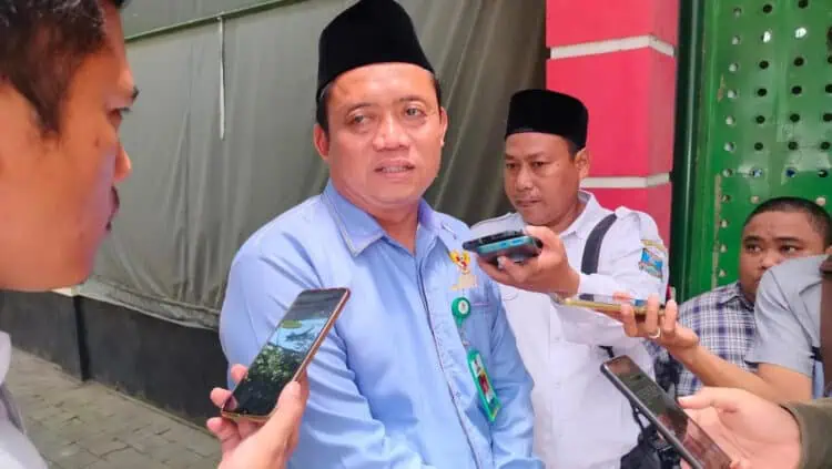 Baznas Kabupaten Serang Berikan Permodalan Warung - warung Kecil
