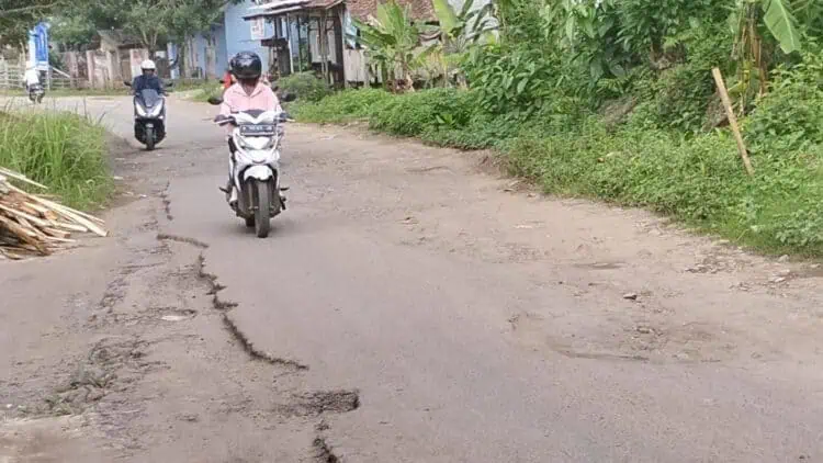 227,7 Kilometer Jalan Kabupaten di Pandeglang Masih Rusak, Keterbatasan Anggaran Jadi Kendala Pembangunan