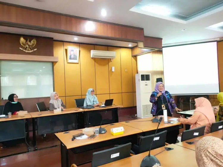 Peneliti Teh Kelor Gemilang Dr Erina Nur Afni Berbagi Kisah Inspiratif ke DWP Dinkes Kabupaten Tangerang