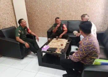 Jelang Pemilu, Babinsa Koramil Curug Optimalkan Komsos Bahas Kamtibmas