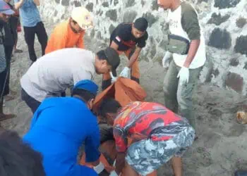 Geger! Sesosok Mayat Laki laki Ditemukan di Pantai 88 Cinangka Kabupaten Serang