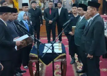 Tiga anggota DPRD Kabupaten Serang dari Partai Berkarya, di PAW, Kamis (14/12/2023). (SIDIK/SATELITNEWS.COM)