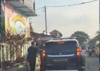 Viral, Caleg Demokrat Kampanye Dengan Mobil Plat Nomor Dinas Polisi