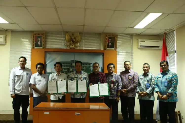 Percepat Layanan Air Bersih di Kabupaten Tangerang, Pj Bupati Terima Bantuan SPAM dari NUWSP