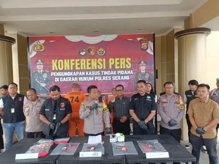 Komplotan Spesialis Curanmor Bersenpi dan Bersajam, Tak Berkutik Digelandang ke Mapolres Serang