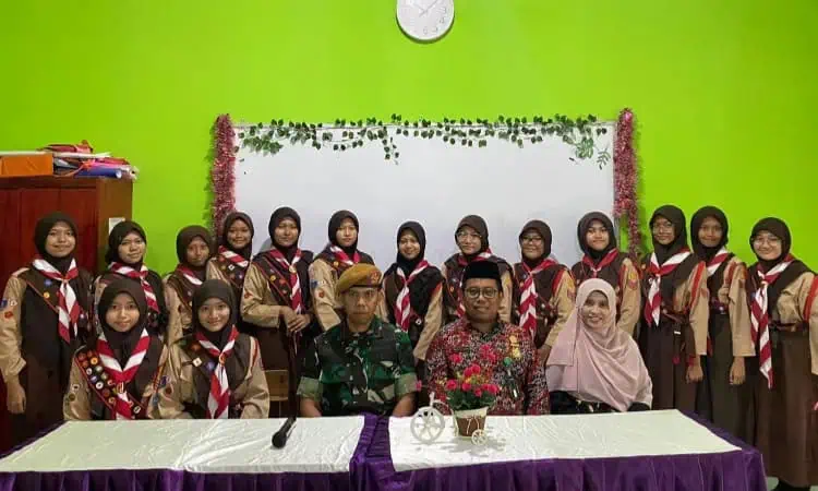 Kunjungi Aya Sophia Islamic School, Komandan Denarhanud Rudal-003 Beri Motivasi Siswa