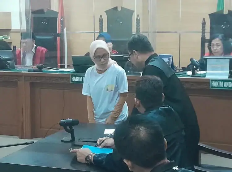Rihana Dihukum Penjara 4 Tahun, Rihani 3 Tahun