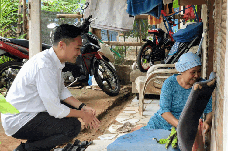 Dengar Keluhan dan Harapan, Rivo Aktif Sambangi Warga