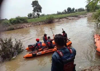 Seberangi Sungai Cimanceuri, Pelajar Tenggelam