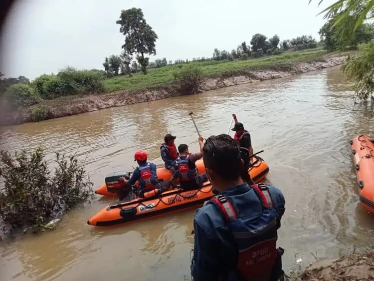 Seberangi Sungai Cimanceuri, Pelajar Tenggelam