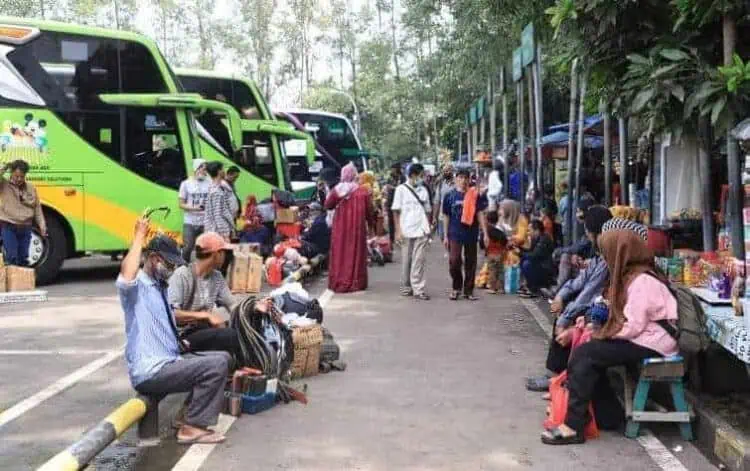 Jelang Liburan Tahun Baru 2024, Terminal Poris Plawad Tangerang Mulai Alami Peningkatan Penumpang